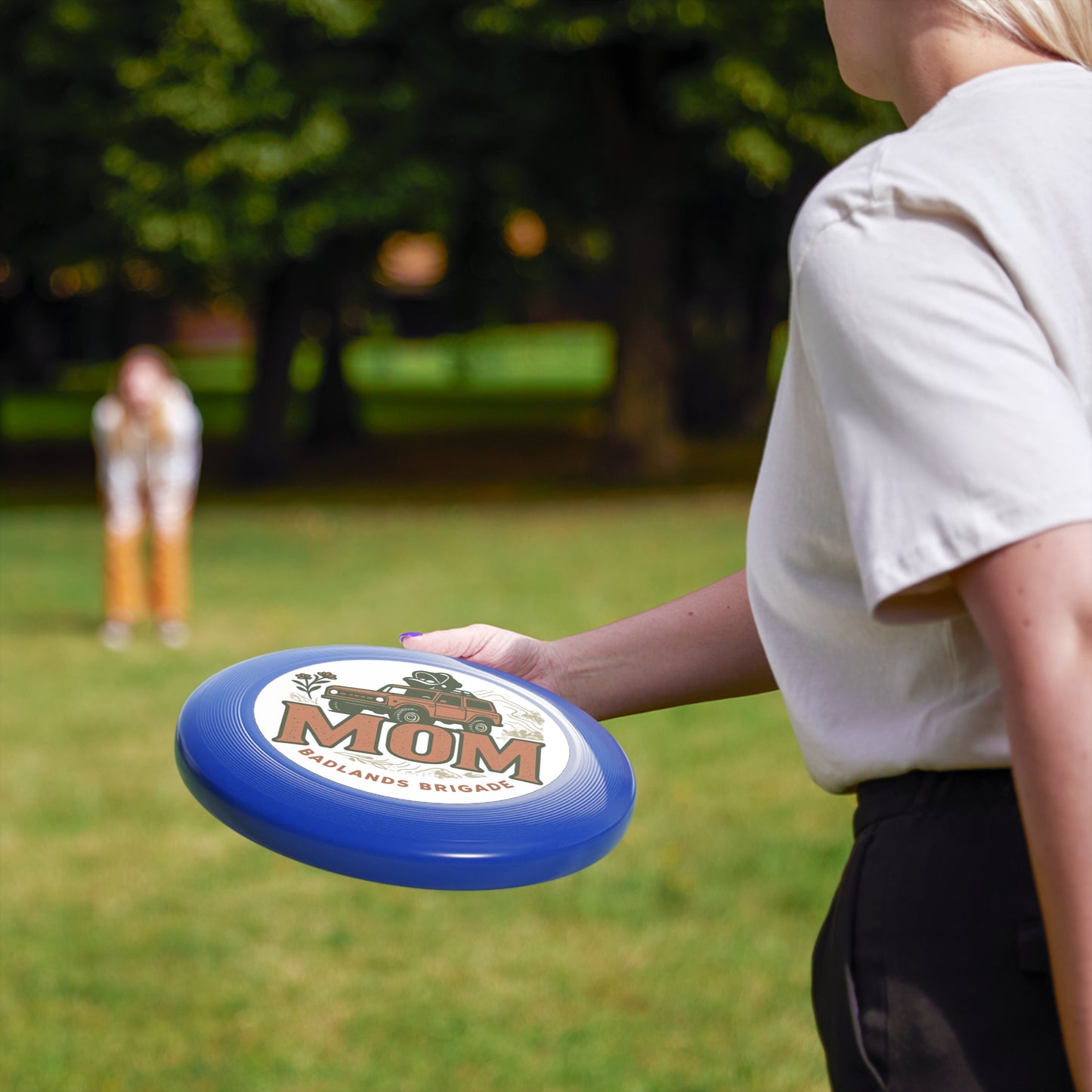 MOM's Adventure Frisbee - Perfect Gift for Outdoor Fun