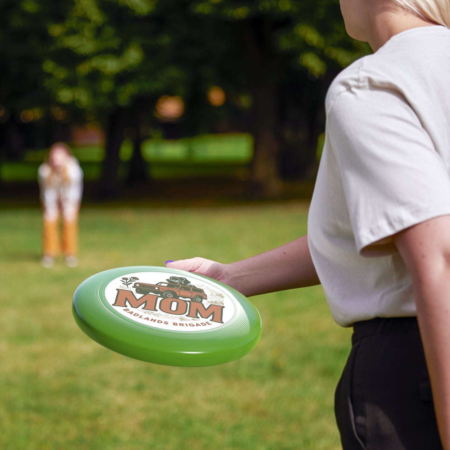 MOM's Adventure Frisbee - Perfect Gift for Outdoor Fun