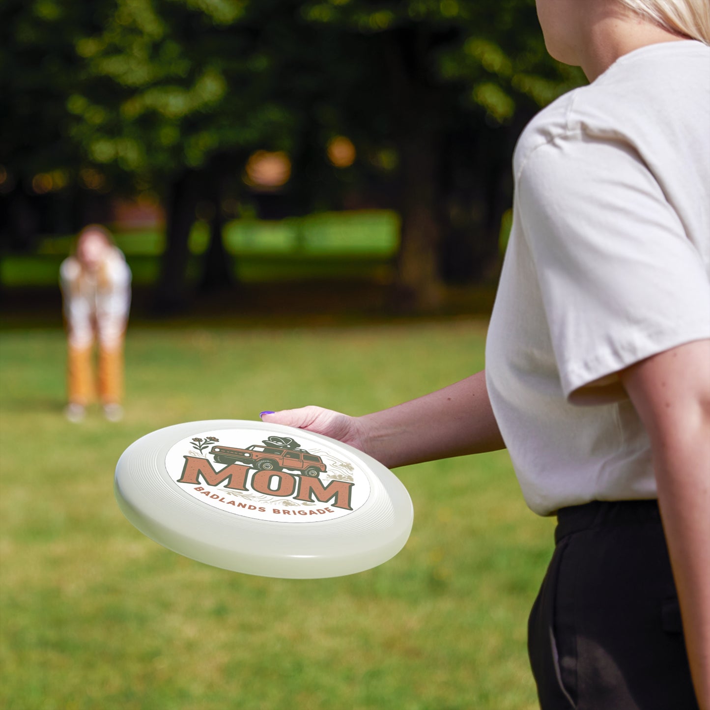 MOM's Adventure Frisbee - Perfect Gift for Outdoor Fun