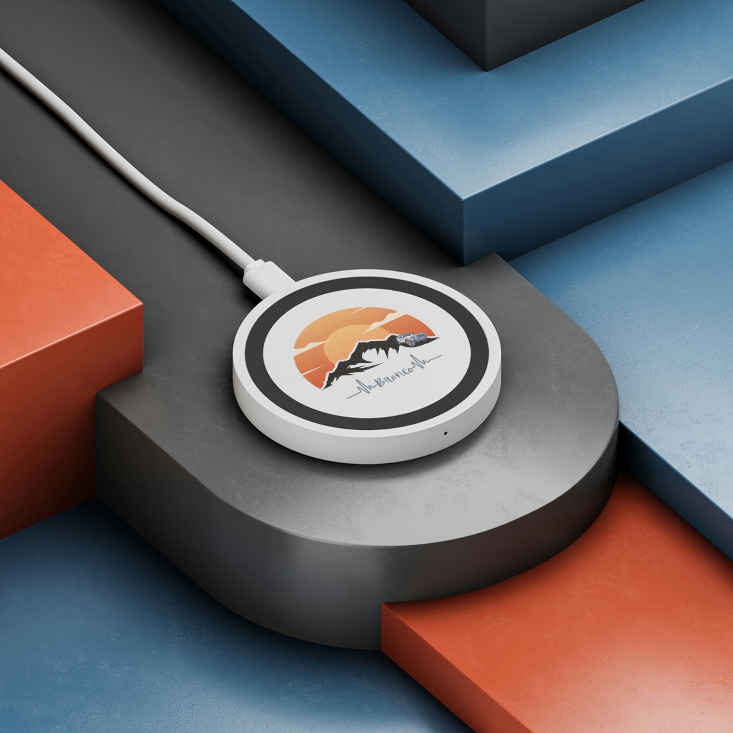 Bronco Charge - Moutainscape - Quake Wireless Charging Pad